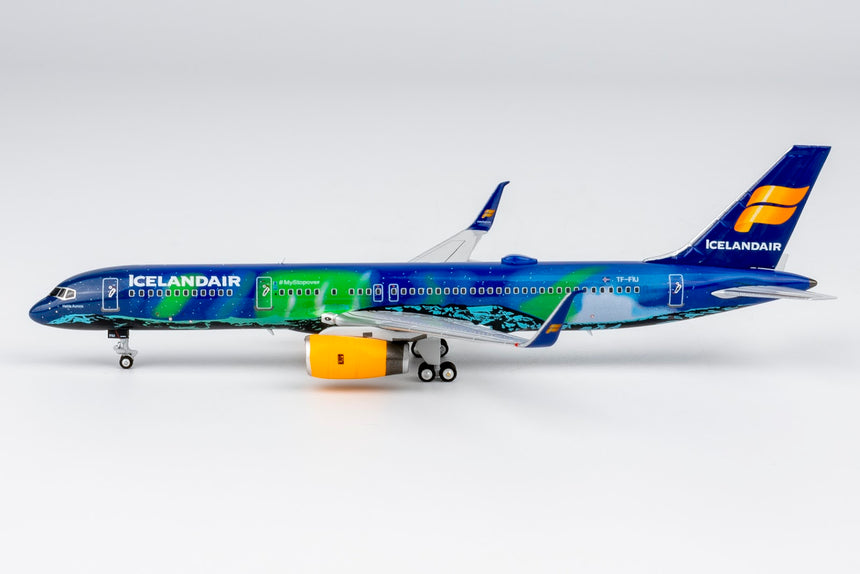 NG Models Icelandair Boeing 757-200/w TF-FIU Aurora (Northern Lights) Aircraft Scale Model