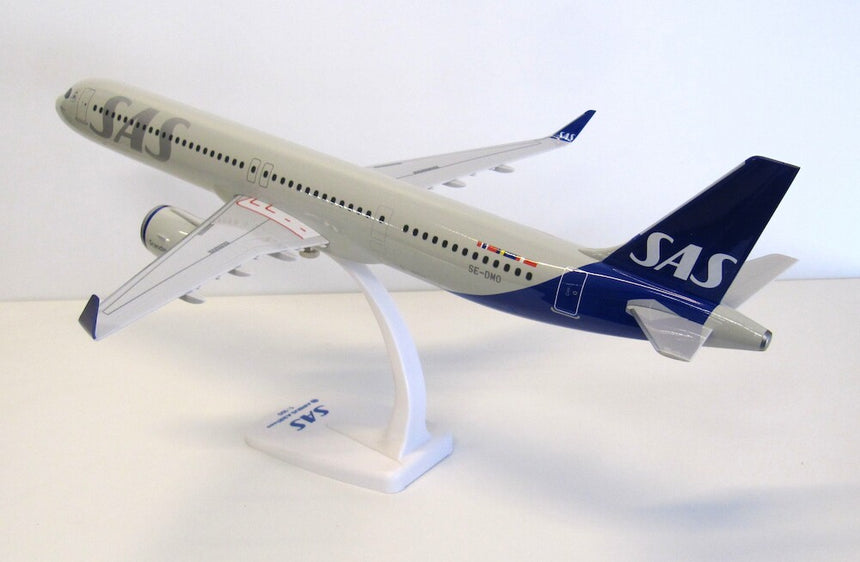 PPC Models SAS Scandinavian Airlines Airbus A321neo 1/100 Aircraft Scale Model
