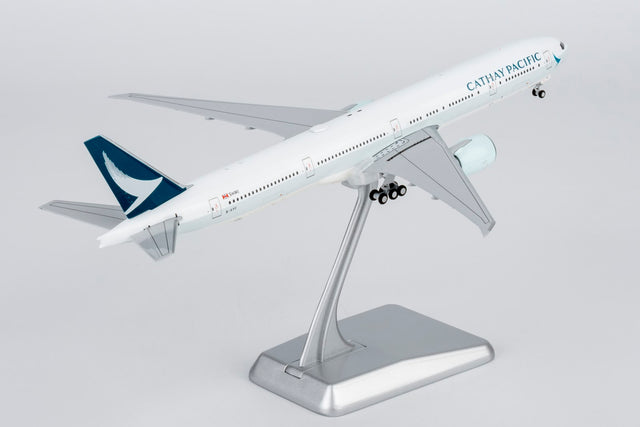 NG Models Cathay Pacific Airways Boeing 777-300ER B-KPF Ultimate 1/400 Aircraft Scale Model