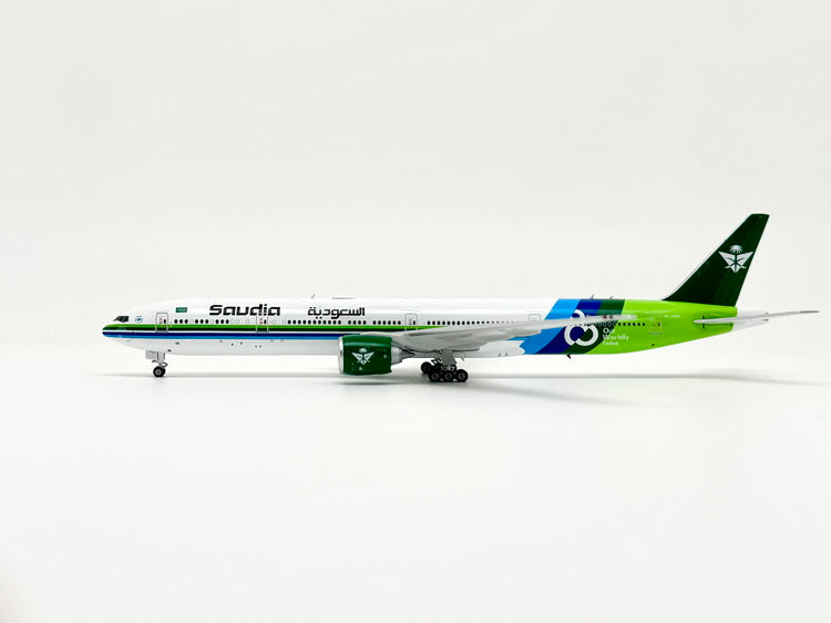 Phoenix Saudia Boeing B777-300ER HZ-AK36 1/400 Aircraft Scale Model