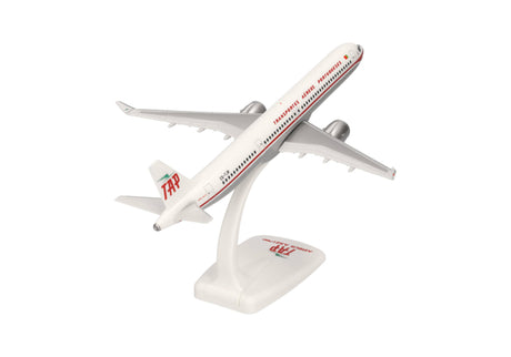 Herpa Snap-Fit TAP Air Portugal Airbus A321neo - CS-TJR Retro 75th Anniversary Colours 1/200 Aircraft Scale Model