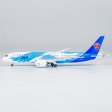 NG Models China Southern Airlines "equipped with Rolls-Royce engines" Boeing 787-8 Dreamliner B-2725 1/400 Scale