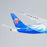 NG Models China Southern Airlines "equipped with Rolls-Royce engines" Boeing 787-8 Dreamliner B-2725 1/400 Scale