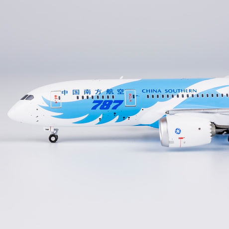NG Models China Southern Airlines "equipped with Pratt & Whitney engines" Boeing 787-8 Dreamliner B-2788 1/400 Scale