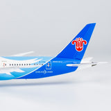 NG Models China Southern Airlines "equipped with Pratt & Whitney engines" Boeing 787-8 Dreamliner B-2788 1/400 Scale