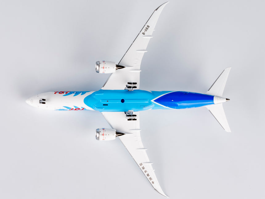 NG Models China Southern Airlines the 787th 787 ever delivered Boeing 787-9 Dreamliner B-1168 1/400 Scale