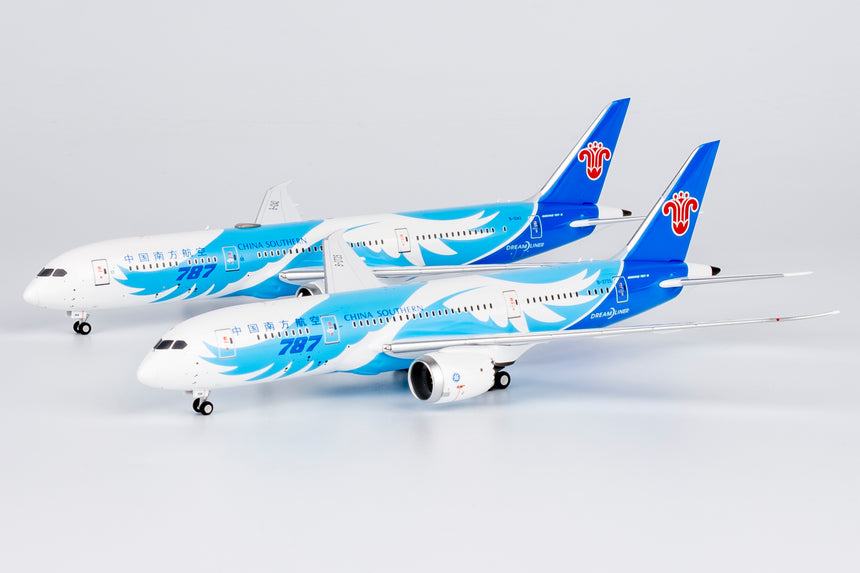 NG Models China Southern Airlines the 1st 787-9 introduced by CZ Boeing 787-9 Dreamliner B-1242 1/400 Aircraft Scale Model