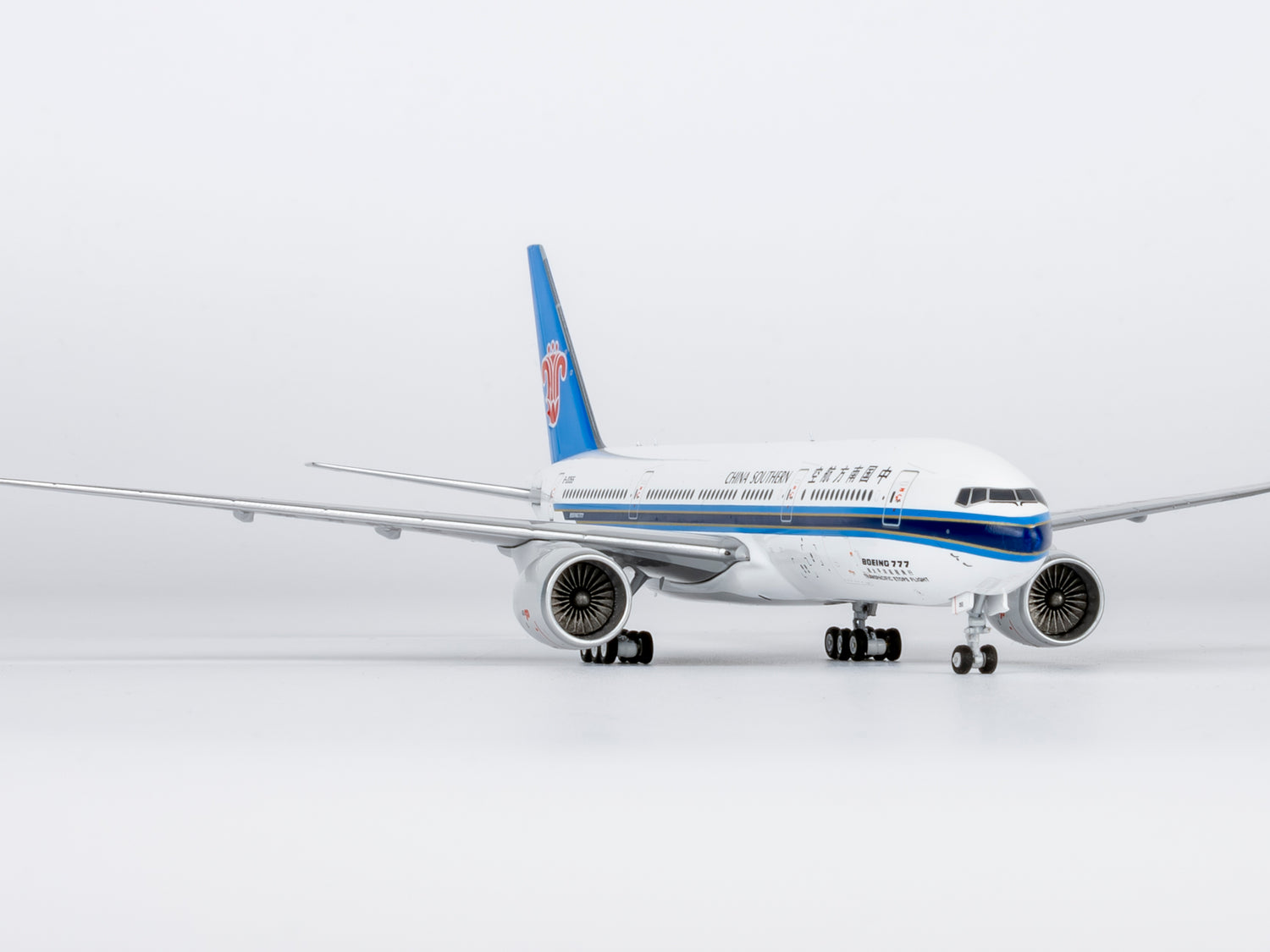 NG Models China Southern Airlines ETOPS - 越太平洋延程飞行 Boeing 777-200ER B-2055 1/400 Aircraft Scale Model