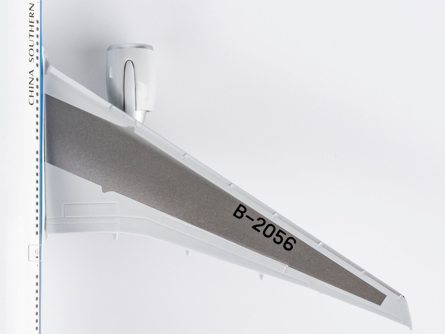 NG Models China Southern Airlines ETOPS - 越太平洋延程飞行 Boeing 777-200ER B-2056 1/400 Aircraft Scale Model