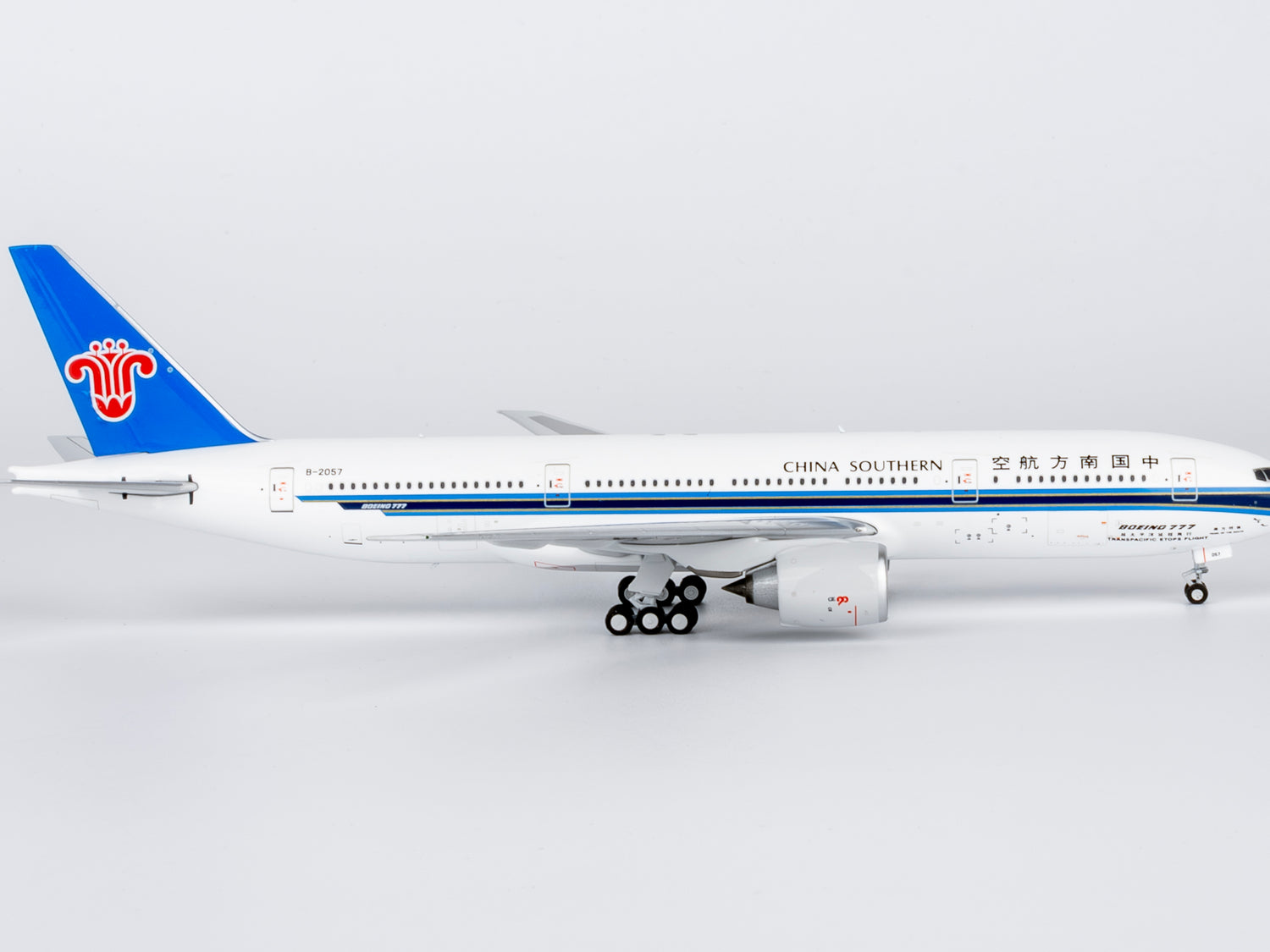 NG Models China Southern Airlines “PEARL OF THE SOUTH - 南方明珠”号; ETOPS - 越太平洋延程飞行 Boeing 777-200ER B-2057 1/400 Aircraft Scale Model