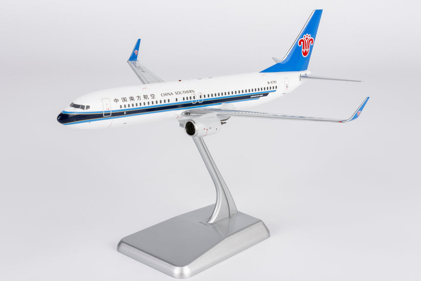 NG Models China Southern Airlines Boeing 737-800/w B-5761 1/200 Scale
