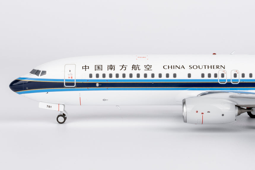 NG Models China Southern Airlines Boeing 737-800/w B-5761 1/200 Scale