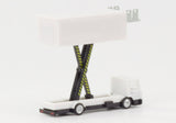 Herpa Airport Accessories "Catering vehicle" 1/200 Scale