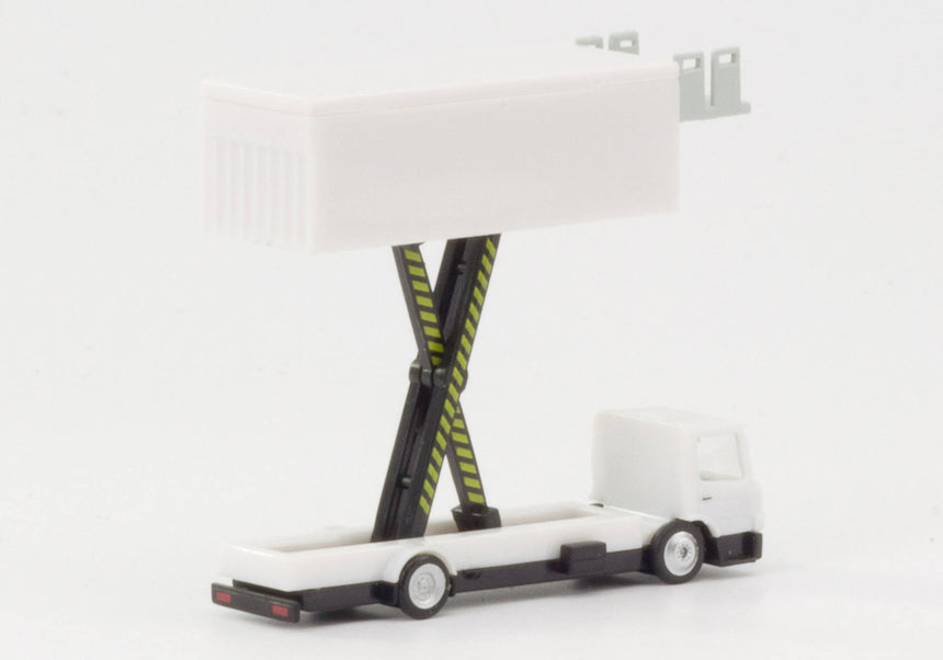 Herpa Airport Accessories "Catering vehicle" 1/200 Scale