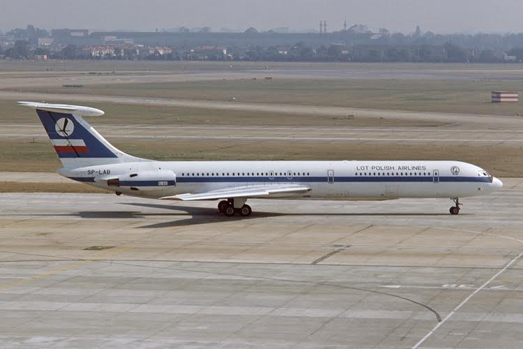 Phoenix LOT Polish Airlines Ilyushin IL-62 SP-LAB 1/400 Scale