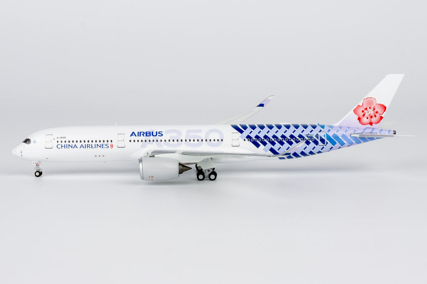 NG Models China Airlines Airbus A350-900 B-18918 (ULTIMATE) 1/400 Aircraft Scale Model