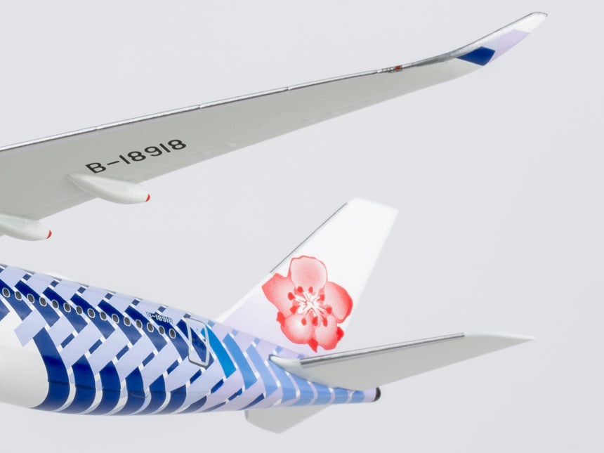 NG Models China Airlines Airbus A350-900 B-18918 1/400 Aircraft Scale Model