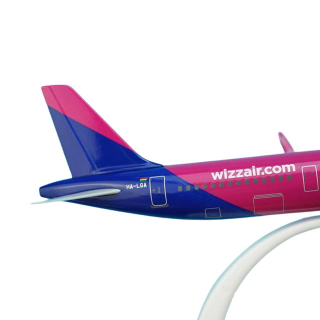 AeroClix Wizz Air Airbus A321Neo HA-LGA 1/200 Aircraft Scale Model
