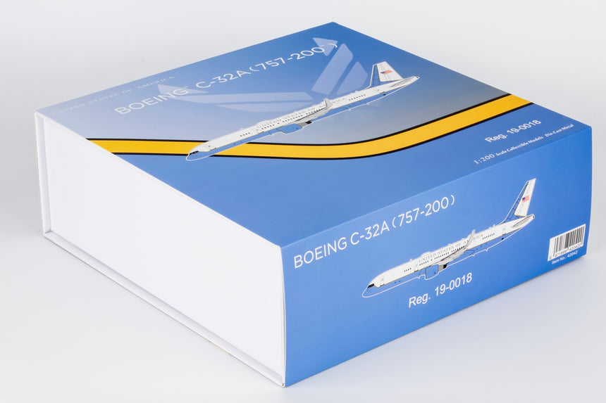 NG Models United States - US Air Force (USAF) equipped with PW2040 engines C-32A (757-200) 19-0018 1/200 Aircraft Scale Model