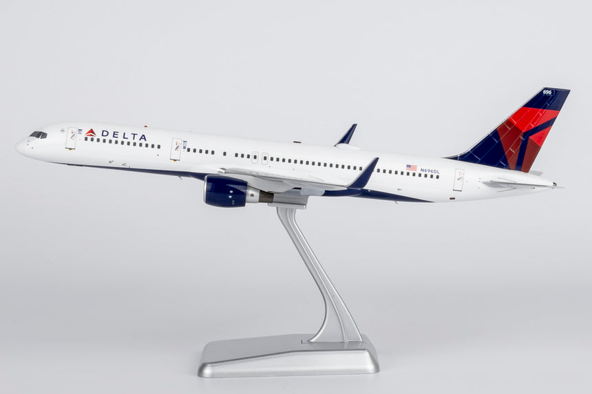 NG Models Delta Air Lines Boeing 757-200/w N696DL 1/200 Aircraft Scale Model