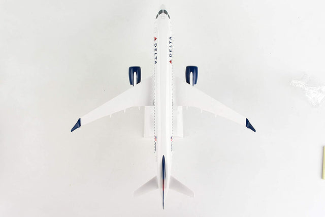 SkyMarks Delta Airbus A220-300 1/100 Aircraft Scale Model