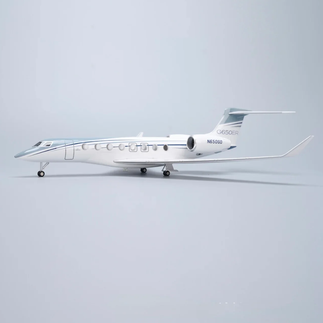 Gulfstream G650 Business Jet 45cm with Stand Aircraft Scale Model