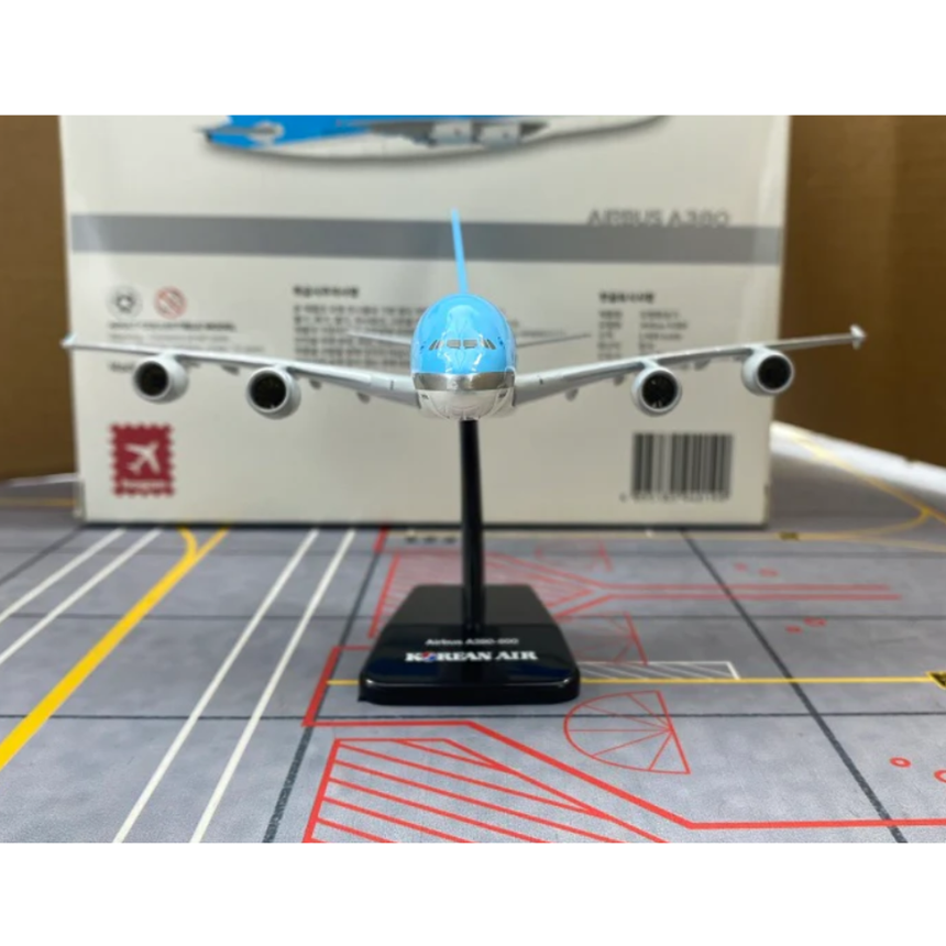 Hogan Korean Air Airbus A380 (Old Livery) (without landing gear) 1/400 Aircraft Scale Model