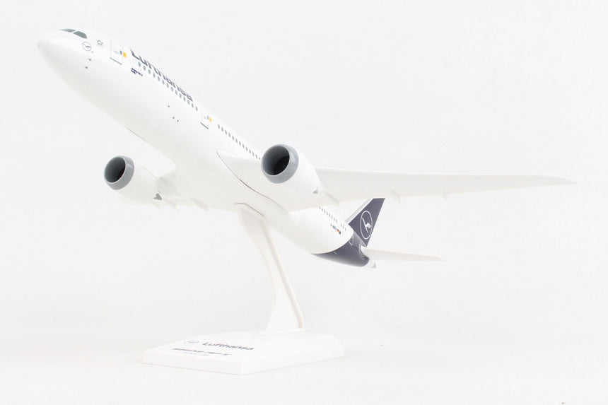 SkyMarks Lufthansa Boeing B787-9 1/200 Scale