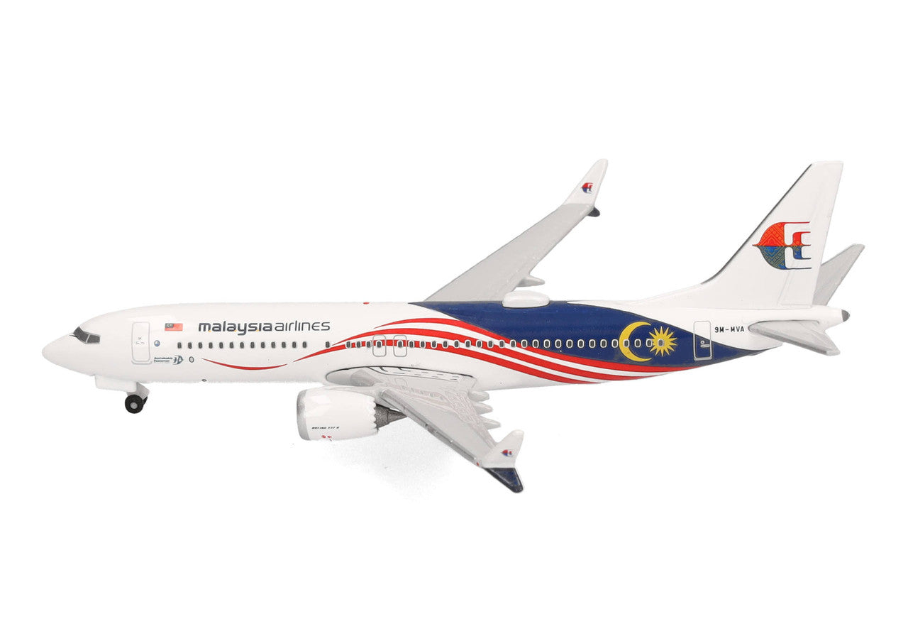 Herpa Malaysia Airlines Boeing 737 Max 8 – 9M-MVA 1/500 Scale
