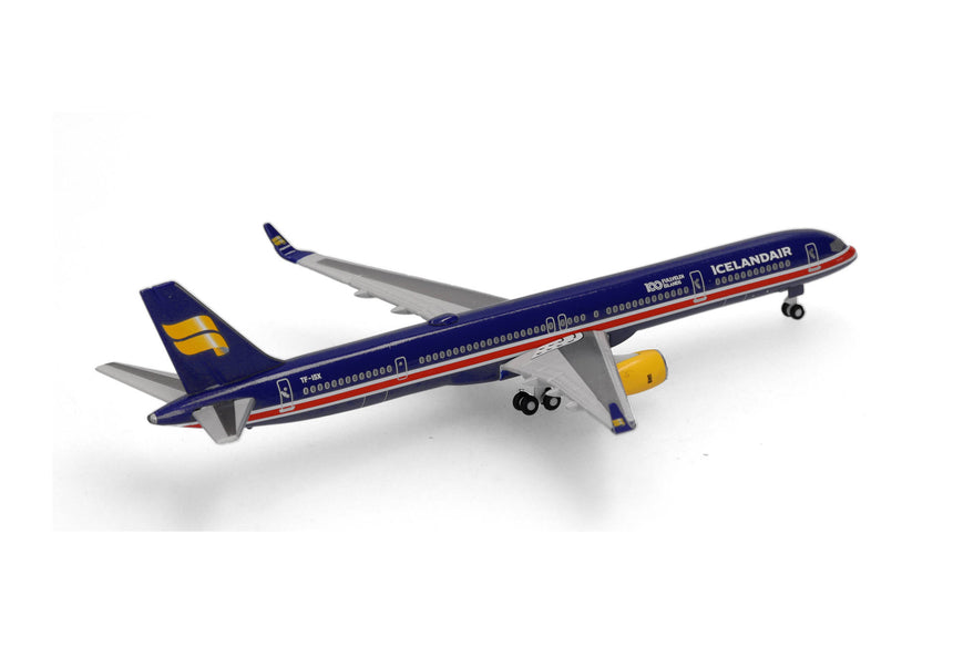 Herpa Icelandair Boeing 757-300 "100 Years Icelandic Independence" – TF-ISX "Thingvellir" 1/500 Scale