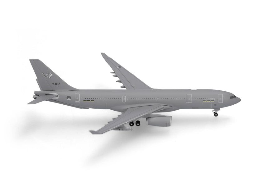 Herpa NATO Multinational Multirole Tanker Unit (MMU) Airbus A330 MRTT, Eindhoven Air Base – T-057 1/500 Aircraft Scale Model