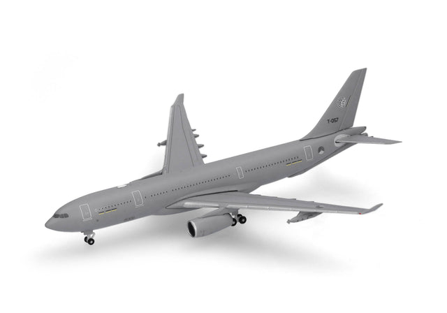 Herpa NATO Multinational Multirole Tanker Unit (MMU) Airbus A330 MRTT, Eindhoven Air Base – T-057 1/500 Aircraft Scale Model