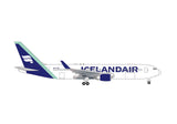 Herpa Icelandair Boeing 767-300 - Borreal blue tail stripe – TF-ISN "Svörtuborgir" 1/500 Aircraft Scale Model