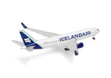 Herpa Icelandair Boeing 767-300 - Borreal blue tail stripe – TF-ISN "Svörtuborgir" 1/500 Aircraft Scale Model