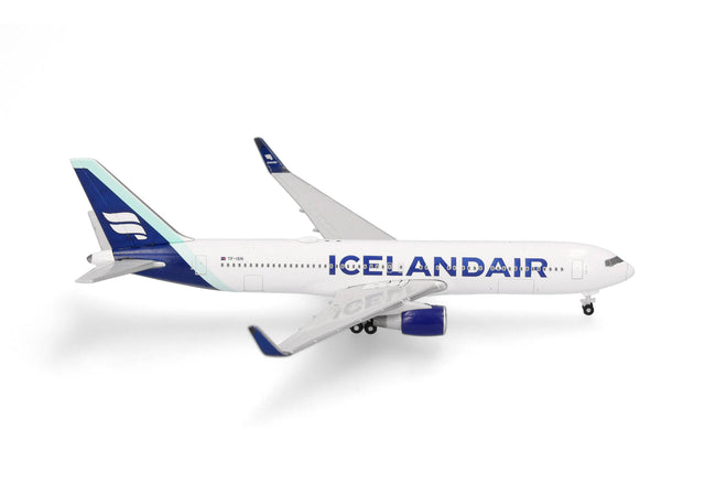 Herpa Icelandair Boeing 767-300 - Borreal blue tail stripe – TF-ISN "Svörtuborgir" 1/500 Aircraft Scale Model