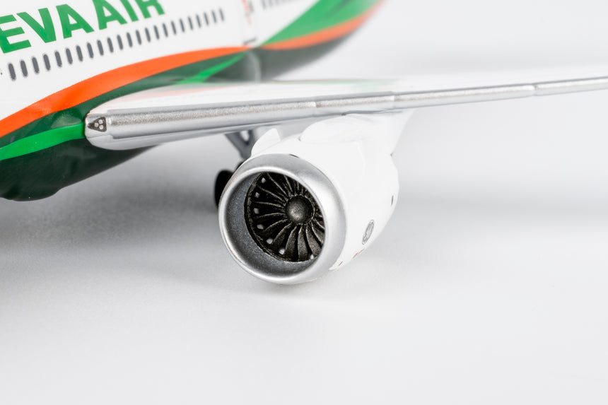 NG Models Eva Airways Boeing 787-9 Dreamliner B-17885 1/400 Aircraft Scale Model