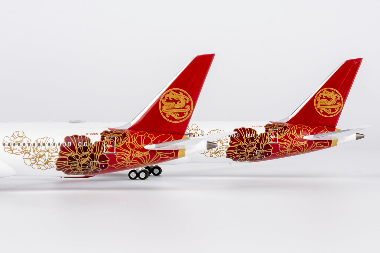 NG Models Juneyao Airlines Blossoming China (百年吉祥·花见神州) 787-9 Dreamliner B-226N 1/400 Scale