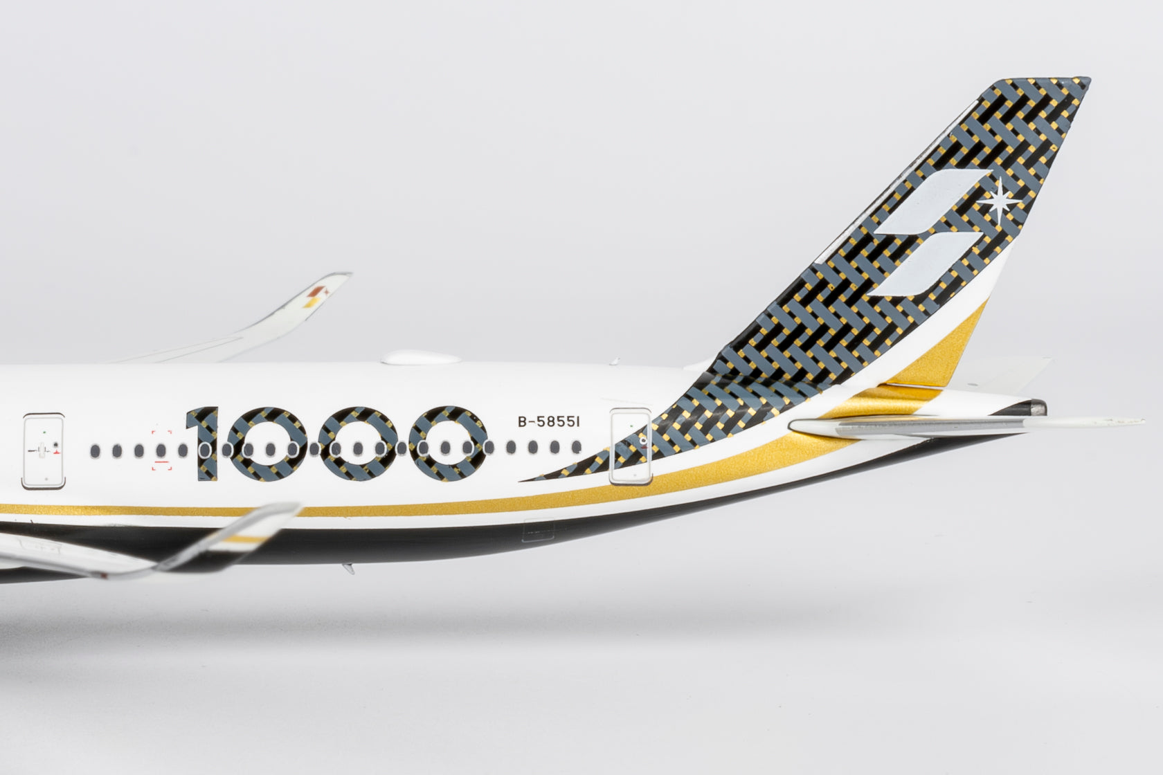 ※ 専用 STARLUX A350-1000 スターラックス NG スターラックス航空、A350-1000初号機が初飛行