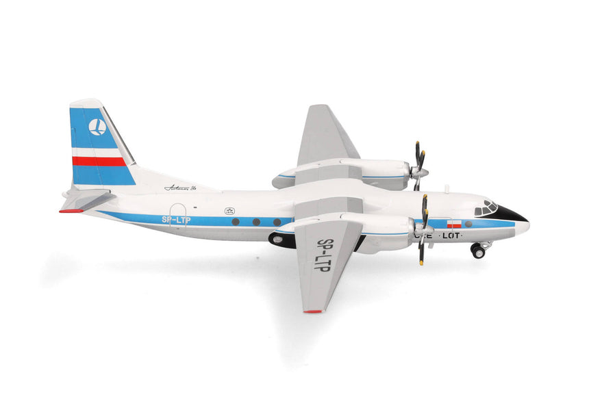Herpa LOT Polish Airlines Antonov AN-24V 1/200 Aircraft Scale Model