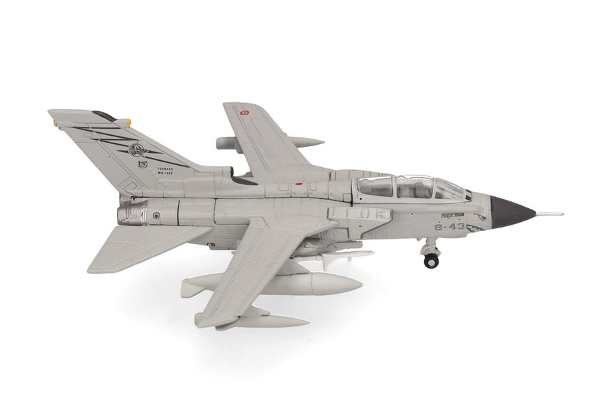 Herpa Italian Air Force Panavia Tornado ECR - 155° Gruppo ETS, 6° Stormo "Diavoli Rossi", Ghedi Air Baser 1/200 573078