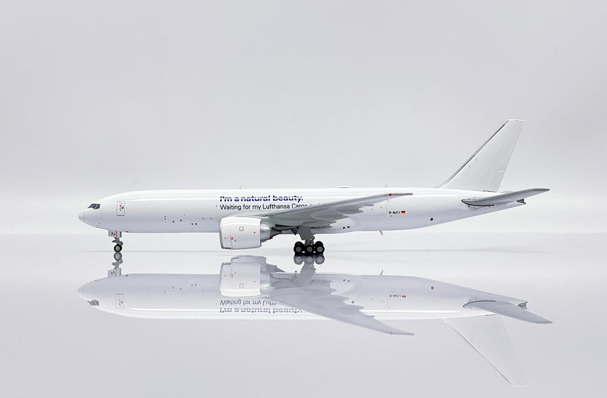 JC Wings Lufthansa Cargo Boeing 777-200LRF (D-ALFJ) 1/400 Aircraft Scale Model