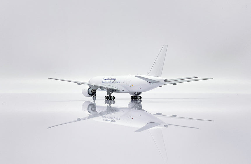 JC Wings Lufthansa Cargo Boeing 777-200LRF (D-ALFJ) 1/400 Aircraft Scale Model