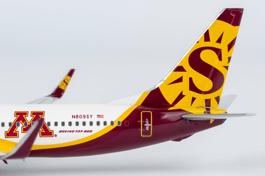 NG Models Sun Country Airlines "New Golden Gophers" livery Boeing 737-800/w N809SY 1/400 Scale