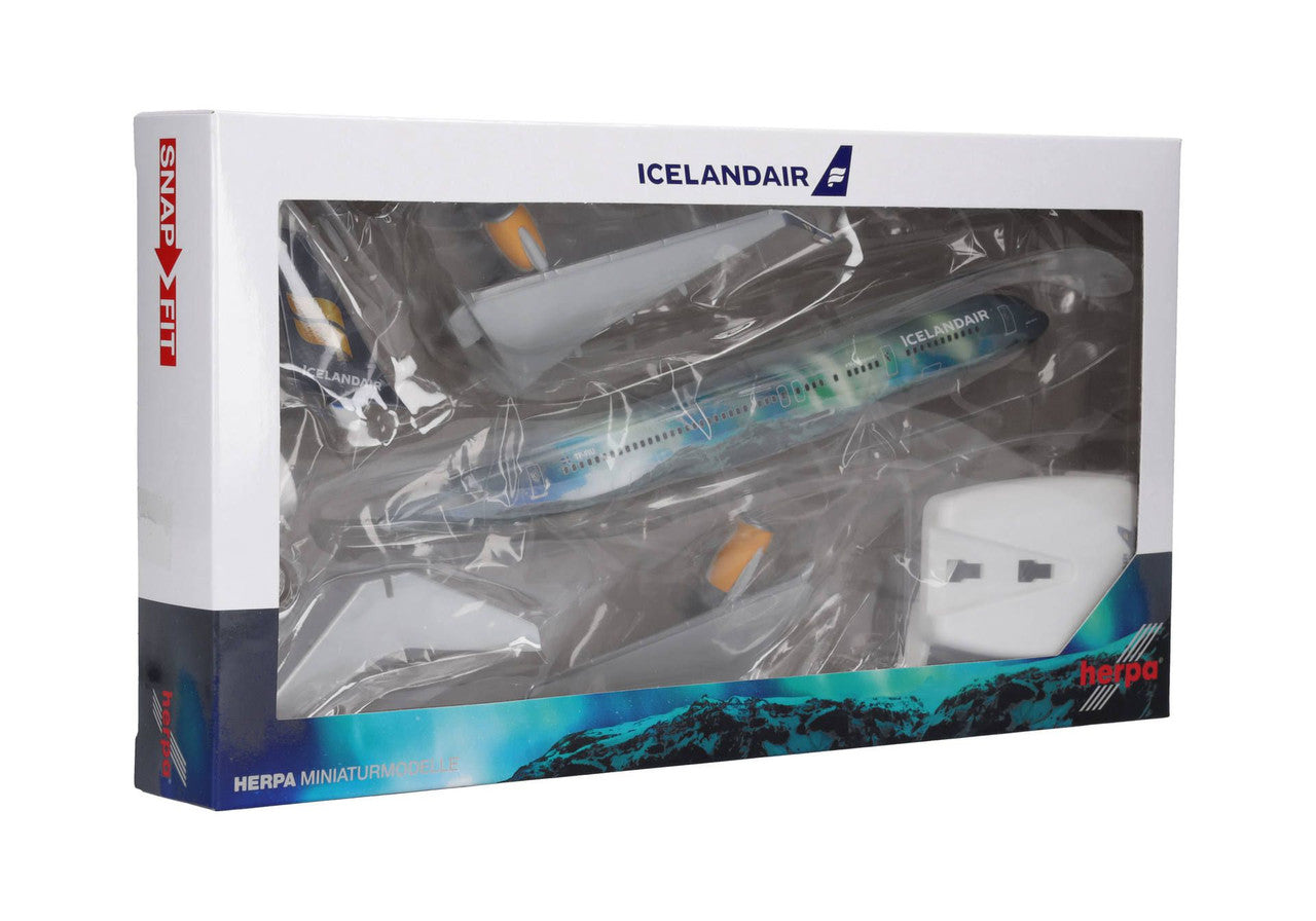 Herpa Icelandair Boeing 757-200 - TF-FIU 1/200 Aircraft Scale Model