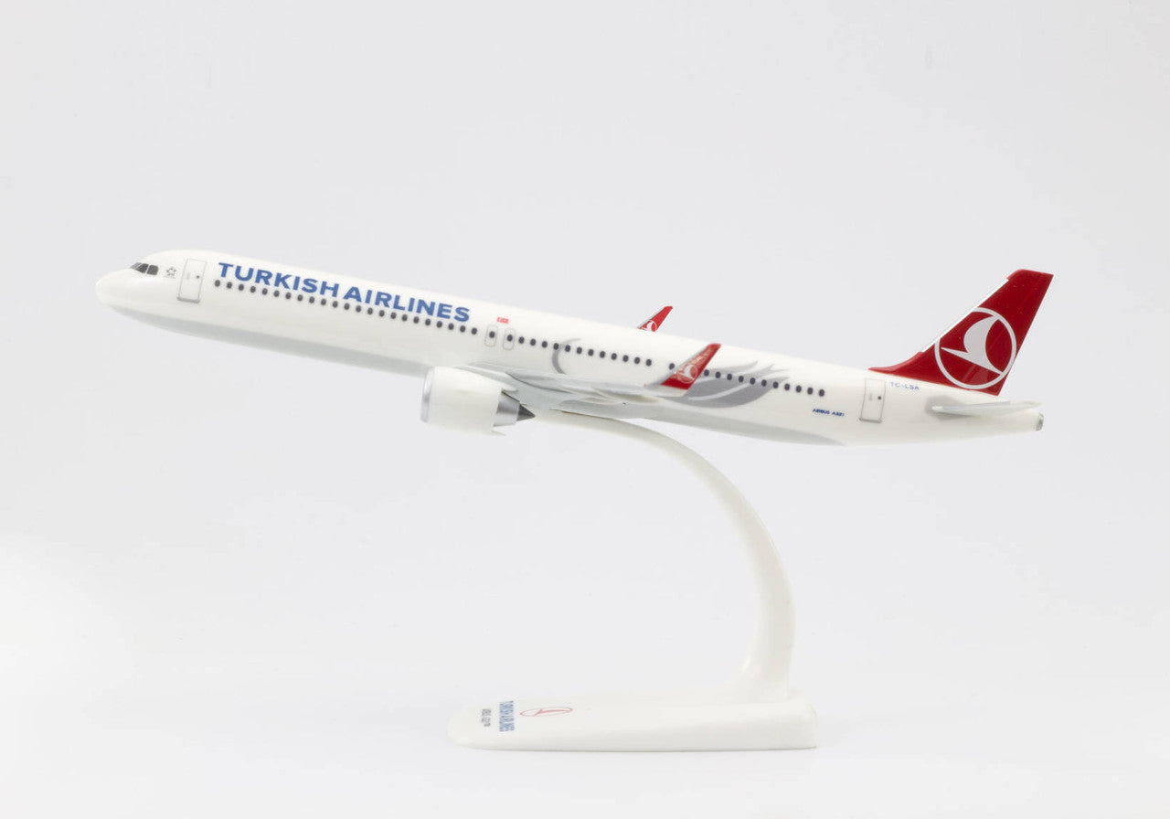 Herpa Turkish Airlines Airbus A321neo TC-LSA 1/200 Aircraft Scale Model