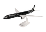 Herpa Air New Zealand Boeing 777-300ER – ZK-OKQ "All Blacks" 1/200 612777