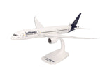 Herpa Snapfit Lufthansa Boeing 787-9 Dreamliner – D-ABPF "Frankfurt am Main" 1/200 Aircraft Scale Model