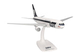 Herpa Snapfit LOT Polish Airlines Boeing 767-300 - SP-LPB 1/200 Aircraft Scale Model