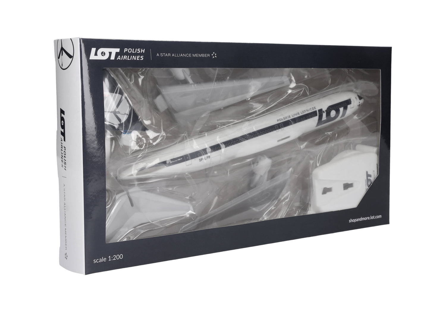Herpa Snapfit LOT Polish Airlines Boeing 767-300 - SP-LPB 1/200 Aircraft Scale Model
