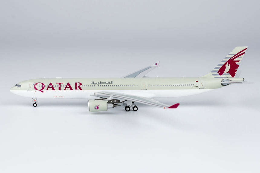 NG Models Qatar Airways Airbus A330-300 A7-AEE 1/400 Scale